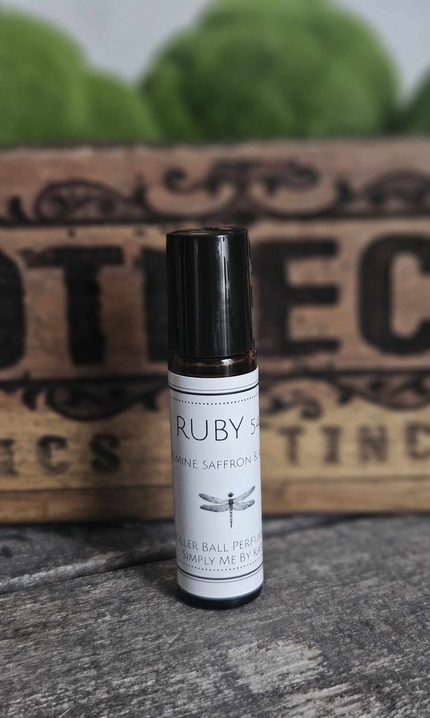 Ruby 540 Perfume roller ball
