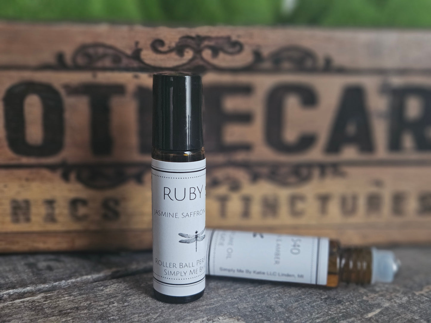 Ruby 540 Perfume roller ball